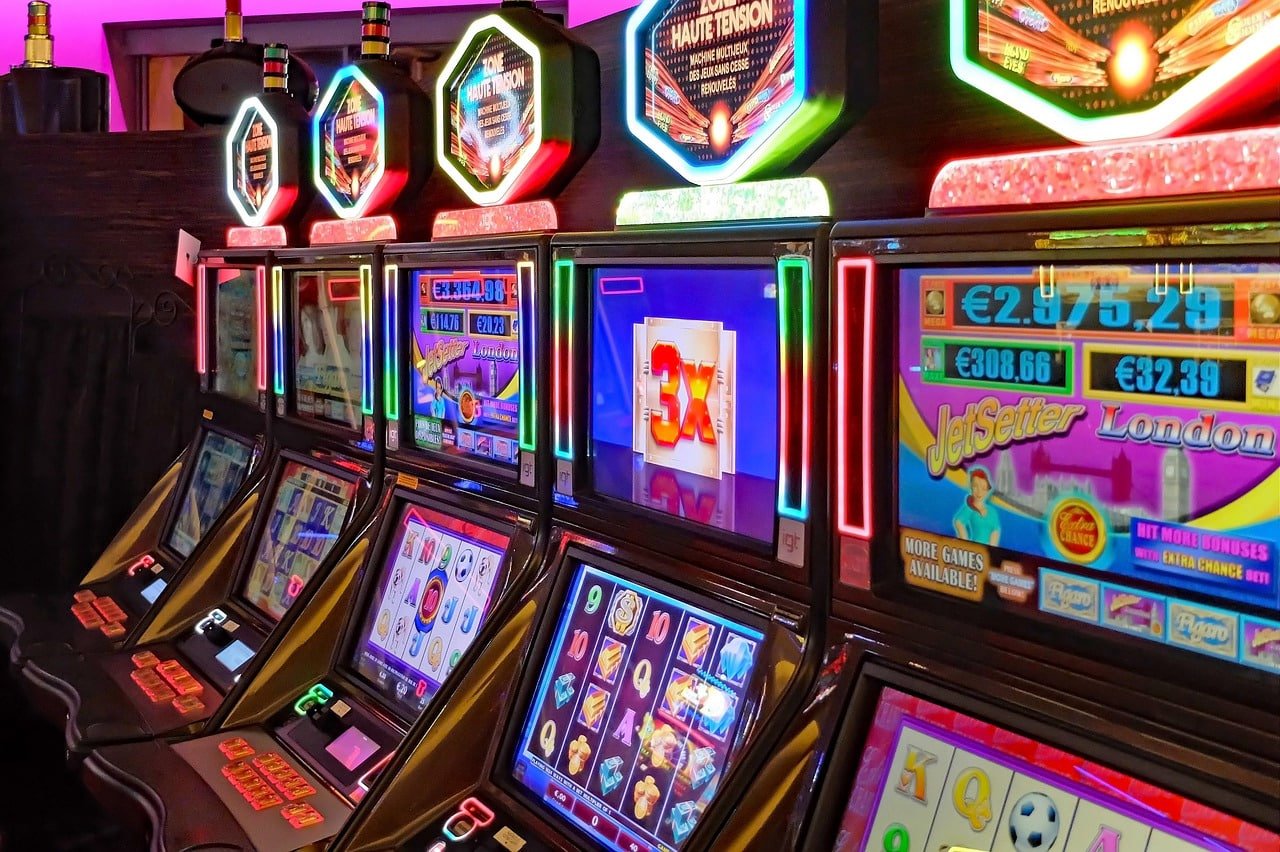 phlbest apk sportsbook and live casino categories overview for Philippine users